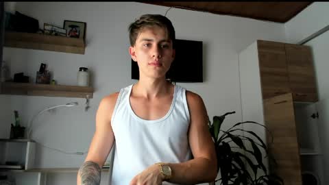 manucute 23  online show from 04/04/26, 06:16