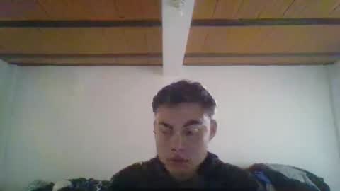 Snapshot of manuel9810 chatting on 02/25/26, 07:34 manuel9810 online show from 02/25/26, 07:34