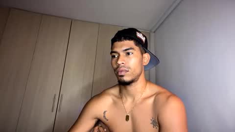 Snapshot of manuel__brown chatting on 12/08/24, 09:35 Manuel online show from 12/08/24, 09:35