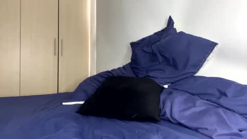 Snapshot of manuel__brown chatting on 01/17/25, 06:44 Manuel online show from 01/17/25, 06:44