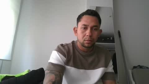 Snapshot of manuel_vargas1991 chatting on 02/19/25, 12:55 MANUEL online show from 02/19/25, 12:55