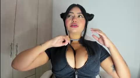 Snapshot of manuela_anderson chatting on 07/26/26, 02:24 MANUELA online show from 07/26/26, 02:24