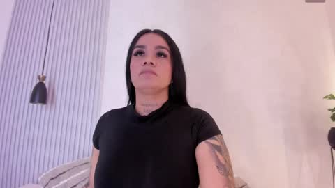 manuela_montes_ online show from 04/29/26, 11:25