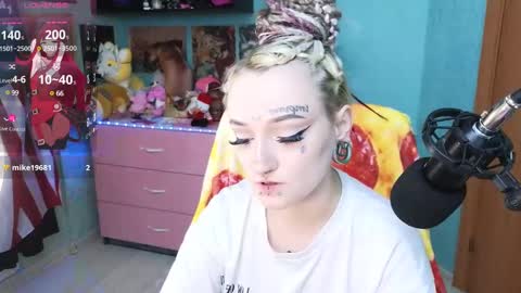 Manuela online show from 02/02/25, 08:19