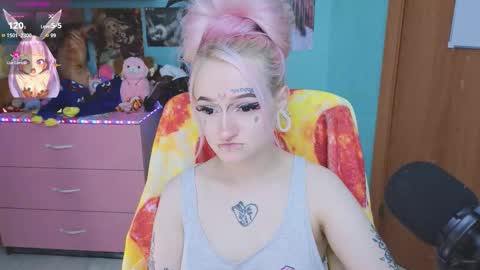 Manuela online show from 10/11/25, 08:07