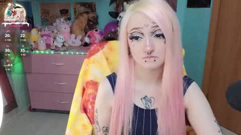 Manuela online show from 01/06/26, 08:12