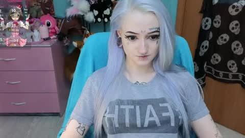 Manuela online show from 03/27/26, 09:03