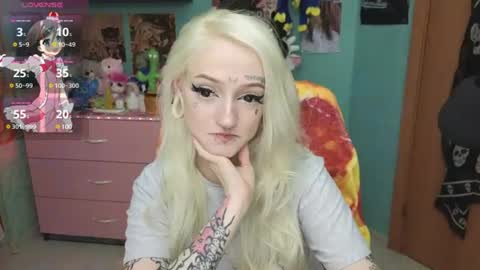 Snapshot of manuela_unicorn chatting on 07/19/26, 06:55 Manuela online show from 07/19/26, 06:55