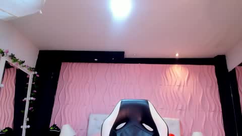 Snapshot of manuelanasty chatting on 01/24/25, 11:59 Manuela online show from 01/24/25, 11:59