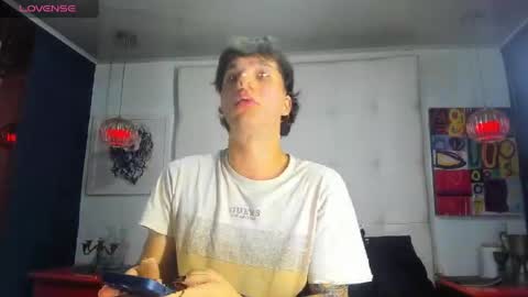 Manuel online show from 04/14/26, 04:51