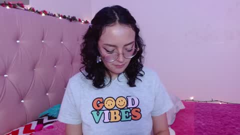 Snapshot of manumeow_ chatting on 01/17/25, 09:50 Manu online show from 01/17/25, 09:50