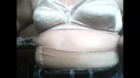 manwithboobs online show from 01/04/25, 06:19