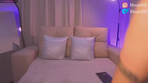 Maquii   online show from 04/21/26, 01:42