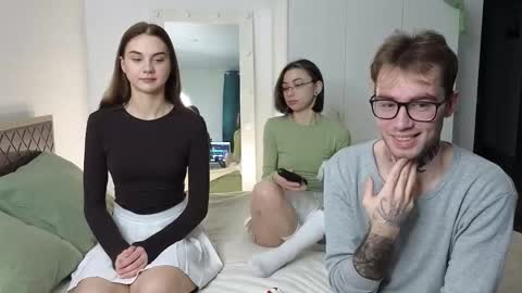 mar7gan online show from 11/29/25, 04:37