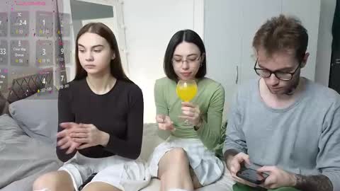 mar7gan online show from 12/02/25, 06:41