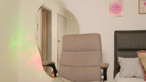     online show from 03/11/25, 02:32