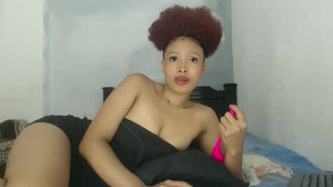 Snapshot of mar_aimy chatting on 12/15/25, 04:17 Mar online show from 12/15/25, 04:17