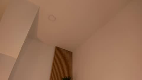 Snapshot of mara_betancurt chatting on 07/14/26, 02:05 Mara online show from 07/14/26, 02:05
