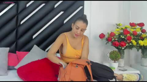 Mara  online show from 10/29/25, 08:54