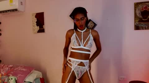 Mara 3 online show from 11/07/25, 01:44