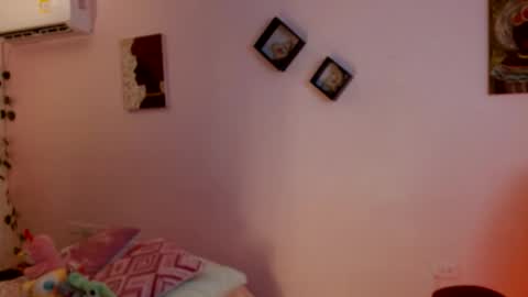 Mara 3 online show from 11/12/25, 01:33