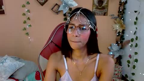 Mara 3 online show from 12/19/25, 01:18