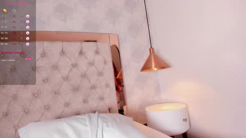 Snapshot of mara_vibe chatting on 03/04/25, 06:29 Mara online show from 03/04/25, 06:29