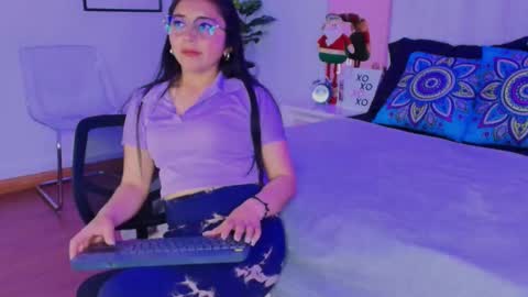 Mara online show from 12/17/25, 08:26