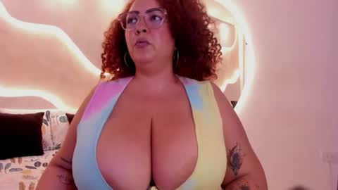 Snapshot of maraasweet chatting on 06/23/26, 01:36 Mrs. Sweet online show from 06/23/26, 01:36