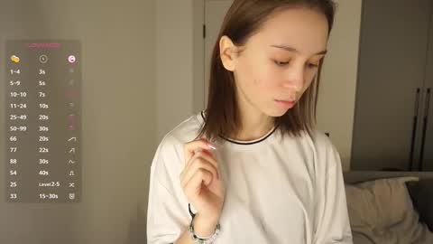 Eva online show from 11/23/25, 06:13