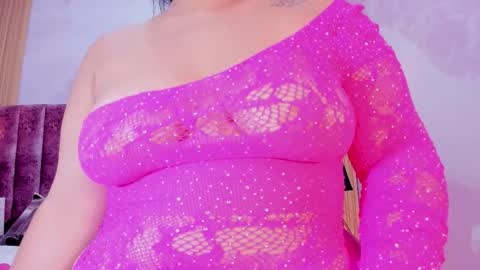 maralinette22 online show from 11/28/25, 10:40