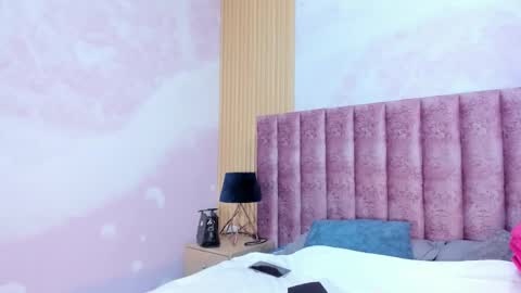 maralinette22 online show from 01/16/26, 11:36