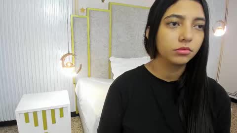 Maraluna online show from 01/17/26, 11:59