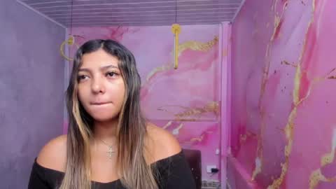 Snapshot of maraluna_ chatting on 06/07/26, 12:09 Maraluna online show from 06/07/26, 12:09