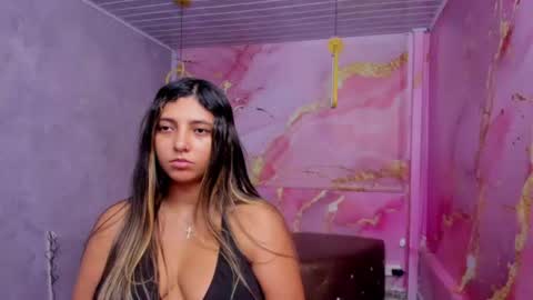 Snapshot of maraluna_ chatting on 06/21/26, 03:58 Maraluna online show from 06/21/26, 03:58
