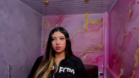 Snapshot of maraluna_ chatting on 07/09/26, 01:48 Maraluna online show from 07/09/26, 01:48