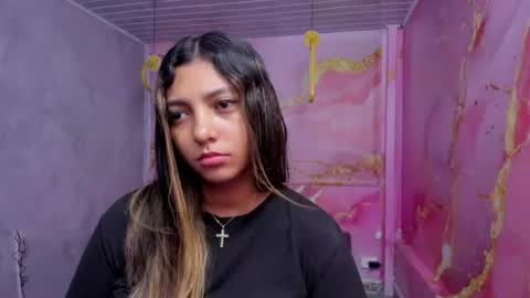 Snapshot of maraluna_ chatting on 07/16/26, 12:22 Maraluna online show from 07/16/26, 12:22