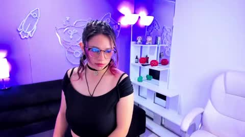 maramartinez_ online show from 05/01/26, 06:23