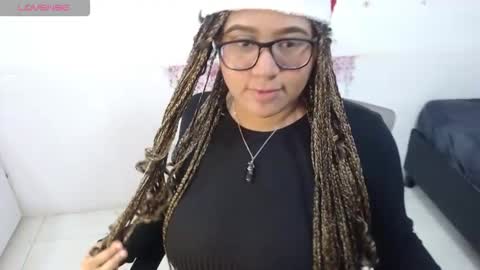 Mara Silk online show from 12/17/25, 03:18