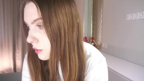 Snapshot of maraworley chatting on 05/27/26, 06:43 Sofia online show from 05/27/26, 06:43