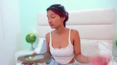 Maray Lous  online show from 02/19/26, 08:05