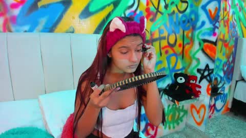 Maray Lous  online show from 04/01/26, 08:39