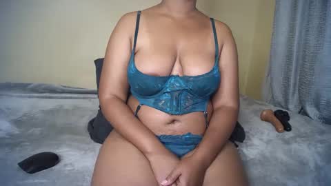 maraya_gold online show from 12/22/24, 06:15