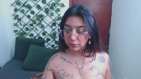 Marcela  online show from 11/08/25, 02:01