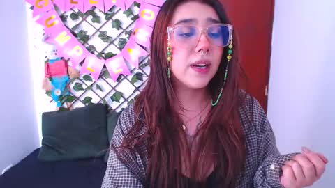 Snapshot of marce_bunny chatting on 05/28/26, 05:21 Marcela online show from 05/28/26, 05:21