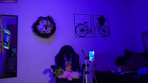 MARCE AND ..... online show from 10/21/25, 11:49