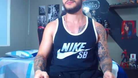 Snapshot of marcel_craw0796 chatting on 02/15/26, 02:47 MARCEL online show from 02/15/26, 02:47