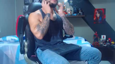 Snapshot of marcel_craw0796 chatting on 02/22/26, 01:53 MARCEL online show from 02/22/26, 01:53