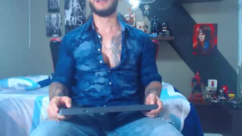 Snapshot of marcel_craw0796 chatting on 02/23/26, 01:19 MARCEL online show from 02/23/26, 01:19