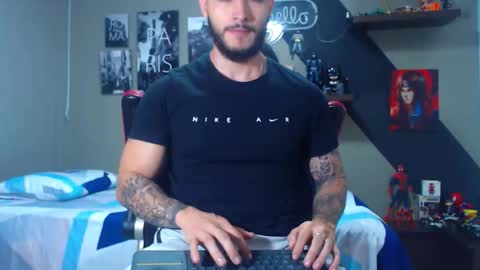 Snapshot of marcel_craw0796 chatting on 02/27/26, 01:11 MARCEL online show from 02/27/26, 01:11